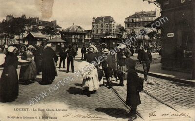 Carte postale ancienne La Place Alsace-Lorraine — Lorient (Morbihan)