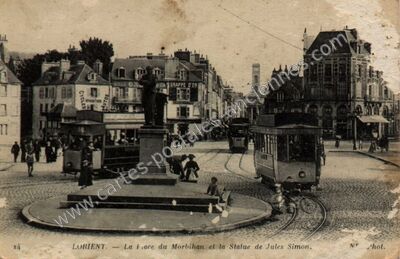 Carte postale ancienne La Place du Morbihan et la Statue de Jules Simon — Lorient (Morbihan)