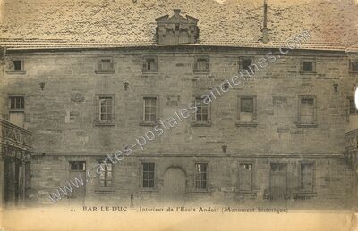 Carte postale ancienne Intérieur de l'École Andoir (Monument historique) — Bar-le-Duc (Meuse)