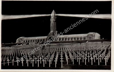 Carte postale ancienne Douaumont — Douaumont (Meuse)