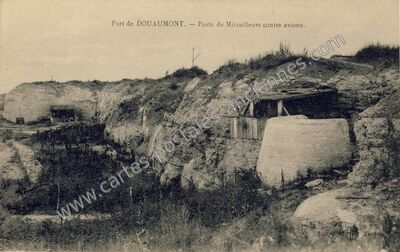 Carte postale ancienne Fort de Douaumont — Douaumont (Meuse)