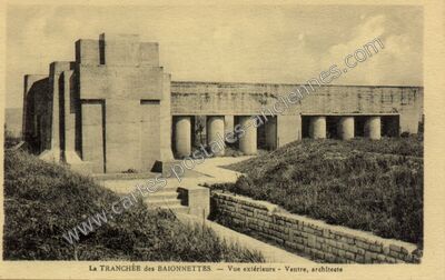 Carte postale ancienne Tranchee des Baionnettes — Douaumont (Meuse)