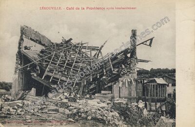 Carte postale ancienne Café de la Providence après bombardement — Lérouville (Meuse)