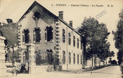 Carte postale ancienne Caserne Chanzy. - La Façade — Stenay (Meuse)