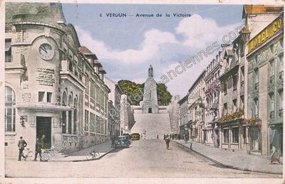Carte postale ancienne Avenue de la Victoire — Verdun (Meuse)