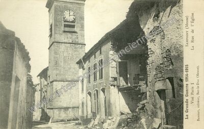 Carte postale ancienne La Rue de l'Église — Sampigny (Meuse)