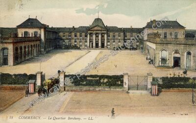 Carte postale ancienne Le Quartier Bercheny — Commercy (Meuse)
