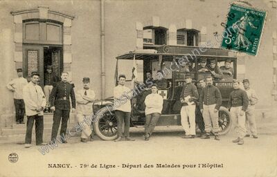 Carte postale ancienne 79° de Ligne - Départ des Malades pour l'Hôpital — Nancy (Meurthe-et-Moselle)