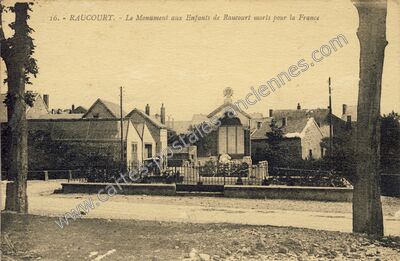 Carte postale ancienne Le Monument aux Enfants de Raucourt morts pour la France — Raucourt (Meurthe-et-Moselle)