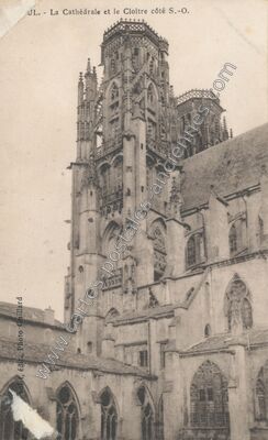 Carte postale ancienne La Cathédrale et le Cloître côté S.-O — Toul (Meurthe-et-Moselle)