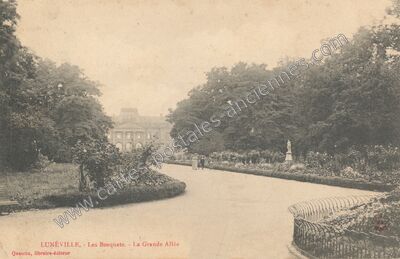 Carte postale ancienne Les Bosquets. - La Grande Allée — Lunéville (Meurthe-et-Moselle)