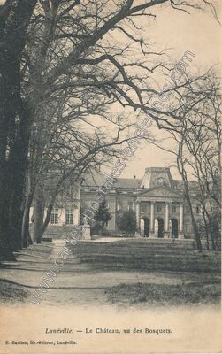 Carte postale ancienne Le Château, vu des Bosquets — Lunéville (Meurthe-et-Moselle)
