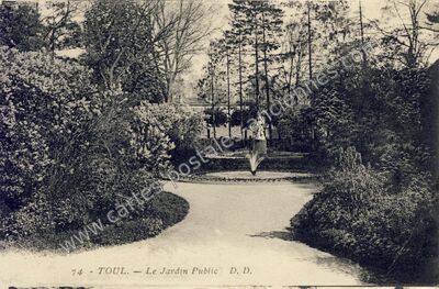 Carte postale ancienne Le Jardin Public — Toul (Meurthe-et-Moselle)