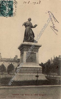 Carte postale ancienne La Statue de l'Abbé Grégoire — Lunéville (Meurthe-et-Moselle)