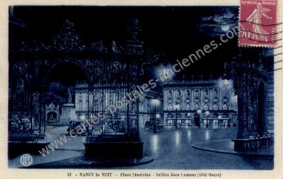 Carte postale ancienne Place Stanislas - Grilles Jean Lamour (côté Ouest) — Nancy (Meurthe-et-Moselle)