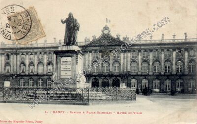 Carte postale ancienne Statue & Place Stanislas - Hotel de Ville — Nancy (Meurthe-et-Moselle)