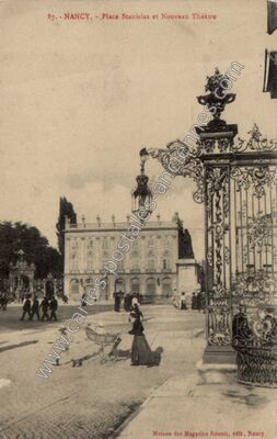 Carte postale ancienne Place Stanislas et Nouveau Théâtre — Nancy (Meurthe-et-Moselle)
