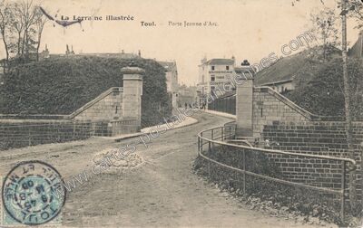 Carte postale ancienne Porte Jeanne d'Arc — Toul (Meurthe-et-Moselle)