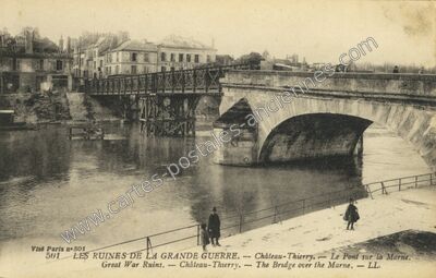 Carte postale ancienne Les ruines de la Grande Guerre. Le Pont sur la Marne — Château-Thierry (Aisne)