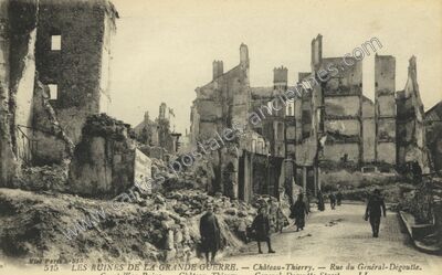 Carte postale ancienne Les ruines de la Grande Guerre — Château-Thierry (Aisne)