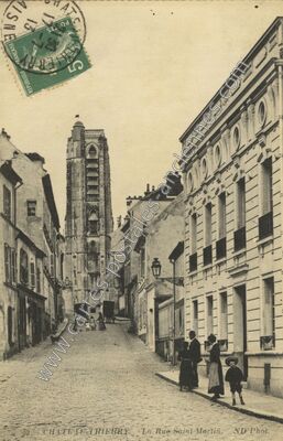 Carte postale ancienne La Rue Saint-Martin — Château-Thierry (Aisne)