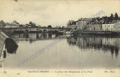 Carte postale ancienne Le Quai des Baigneuses et le Pont — Château-Thierry (Aisne)