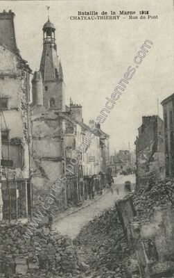 Carte postale ancienne Rue du Pont — Château-Thierry (Aisne)