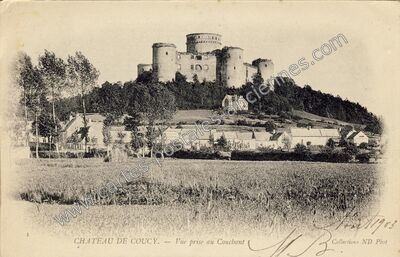 Carte postale ancienne Chateau de Coucy — Coucy-le-Château-Auffrique (Aisne)