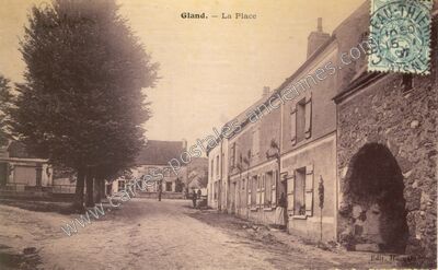 Carte postale ancienne La Place — Gland (Aisne)