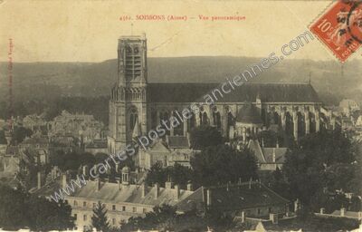 Carte postale ancienne Vue panoramique — Soissons (Aisne)