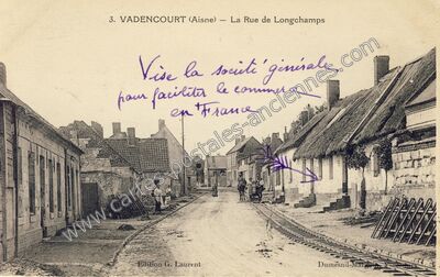 Carte postale ancienne La Rue de Longchamps — Vadencourt (Aisne)