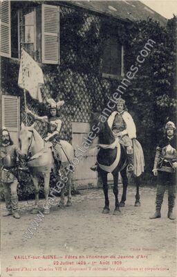 Carte postale ancienne Fêtes en l'honneur de Jeanne d'Arc — Vailly-sur-Aisne (Aisne)