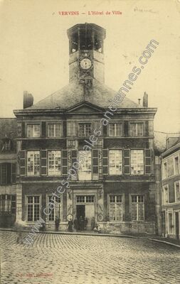 Carte postale ancienne L'Hôtel de Ville — Vervins (Aisne)