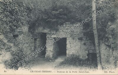 Carte postale ancienne Dessous de la Porte Saint-Jean — Château-Thierry (Aisne)
