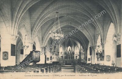 Carte postale ancienne Intérieur de l'Eglise — Iviers (Aisne)