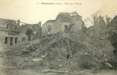 Carte postale ancienne Place des Tilleuls — Pontavert (Aisne)