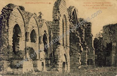 Carte postale ancienne Intérieur des Ruines du Château des Evêques de Laon bâti vers 1216 par l'Évêque Anselme — Presles-et-Thierny (Aisne)