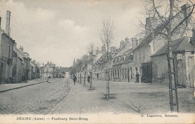 Carte postale ancienne Faubourg Saint-Remy — Braine (Aisne)