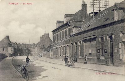 Carte postale ancienne La Poste — Hirson (Aisne)
