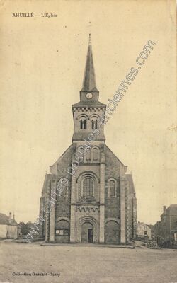 Carte postale ancienne L'Eglise — Ahuillé (Mayenne)