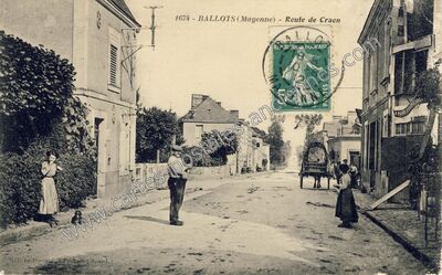 Carte postale ancienne Route de Craon — Ballots (Mayenne)