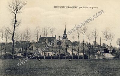 Carte postale ancienne Par Ballée — Beaumont-Pied-de-Bœuf (Mayenne)