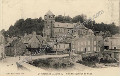 Carte postale ancienne Vue de l'Eglise et du Pont — Chailland (Mayenne)