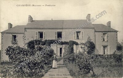 Carte postale ancienne Presbytère — Champéon (Mayenne)