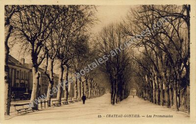 Carte postale ancienne Les Promenades — Château-Gontier (Mayenne)