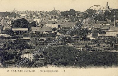 Carte postale ancienne Vue panoramique — Château-Gontier (Mayenne)