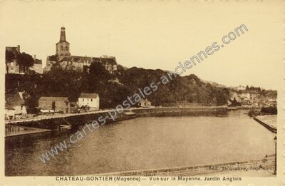 Carte postale ancienne Vue sur la Mayenne. Jardin Anglais — Château-Gontier (Mayenne)