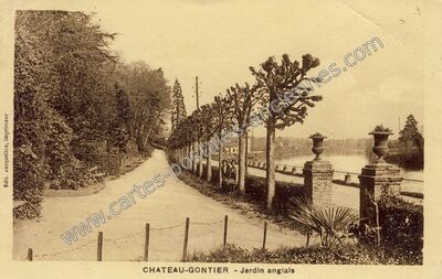 Carte postale ancienne Jardin anglais — Château-Gontier (Mayenne)