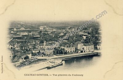 Carte postale ancienne Vue générale du Faubourg — Château-Gontier (Mayenne)