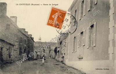 Carte postale ancienne Route de Juvigné — La Croixille (Mayenne)